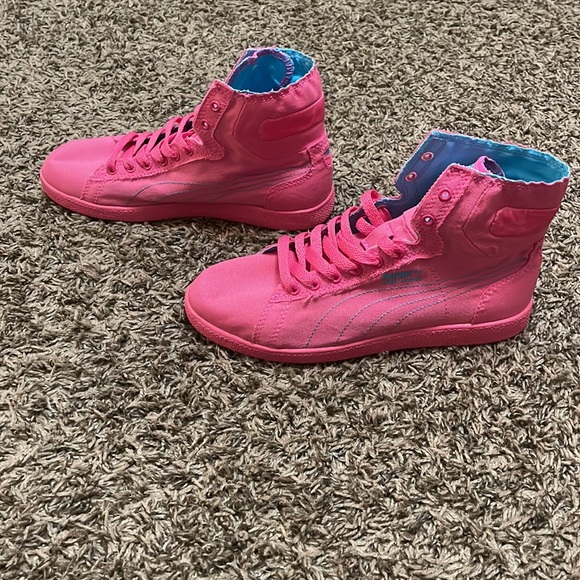 NEW Puma sneakers! Fab! - Picture 2 of 5